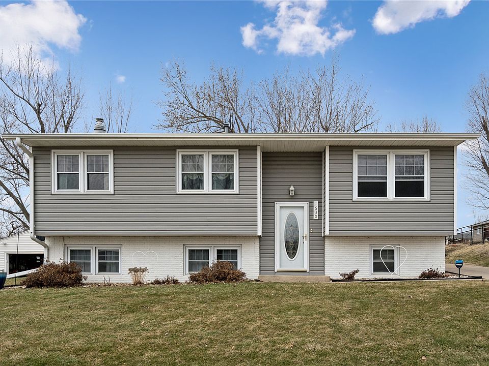 1st image of 1630 Woodside Ct NW