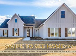 190 Briar Patch Rd, Azle, TX 76020