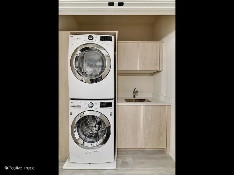 6911 N Western Ave #1N — Photo 25