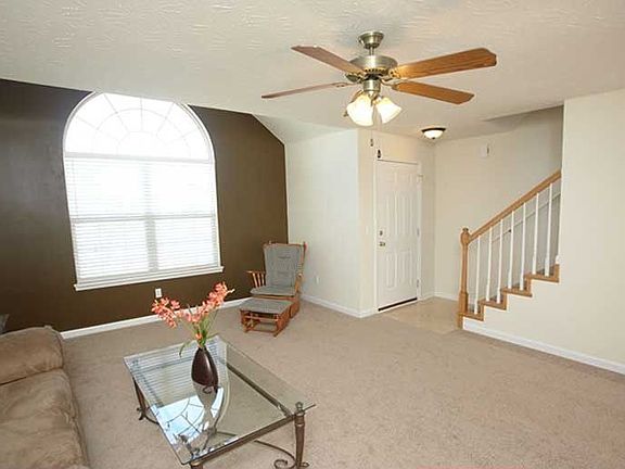 2nd image of 502 Oak Grove Blvd