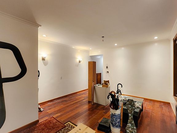 5th image of 1959 78th St Floor 1