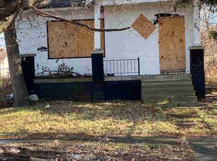 8936 Ward St, Detroit, MI 48228