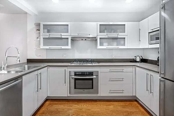 Sold by Compass | media 2