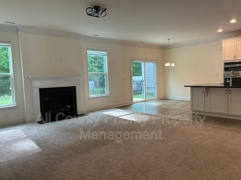 243 Ford Meadows Dr — Photo 4
