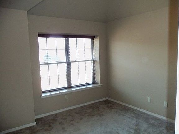 4th image of 1313 E 146th Pl S