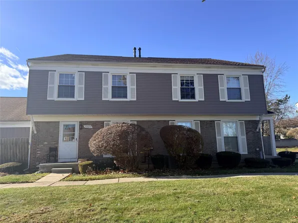 23677 Stonehenge Blvd, Novi, MI 48375