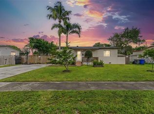 7557 Farragut St, Hollywood, FL 33024