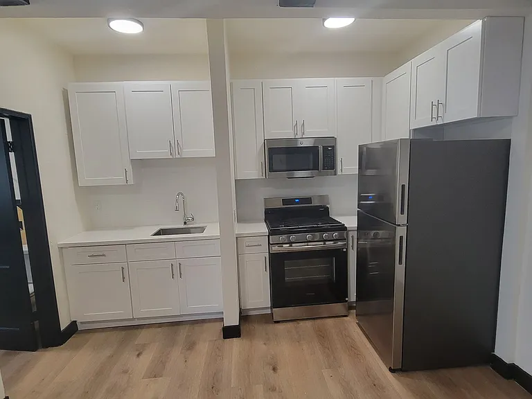 4151 3rd Ave #3 — Photo 5