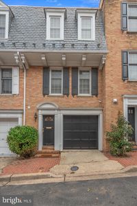 2525 Queen Annes Ln NW, Washington, DC, 20037
