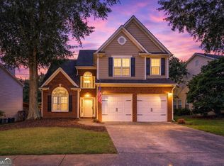 11070 Crabapple Lake Dr, Roswell, GA