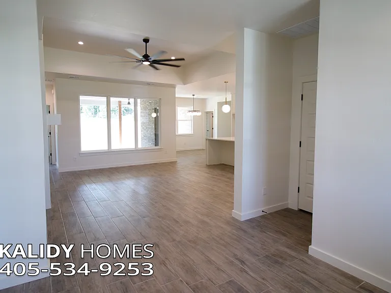 2141 Kalidy Dr — Photo 4