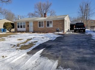 239 Harrison St, Carpentersville, IL