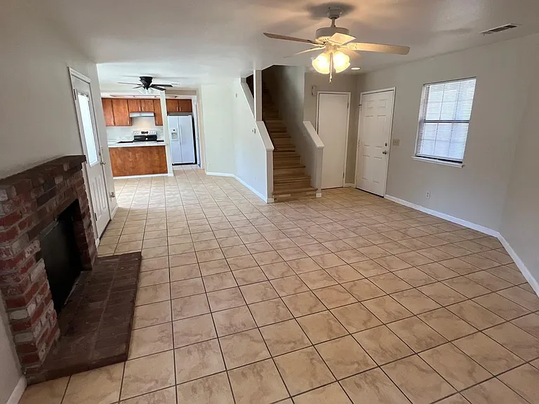 420 Ravenwood Way — Photo 15
