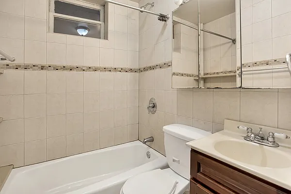 Rented by Douglas Elliman | media 14