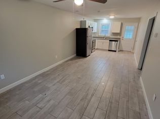 1730 W Glow Dr, Charleston, SC 29407