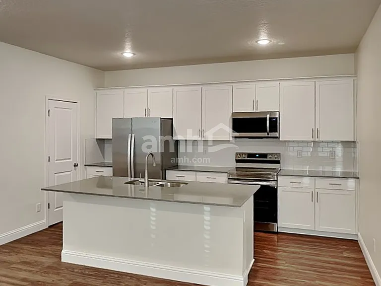 6094 W South Jordan Pkwy — Photo 3