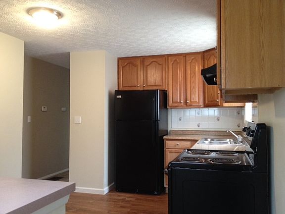 3rd image of 3385 Bruceton Ave