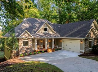 2325 Fodder Creek Mill Dr, Hiawassee, GA 30546