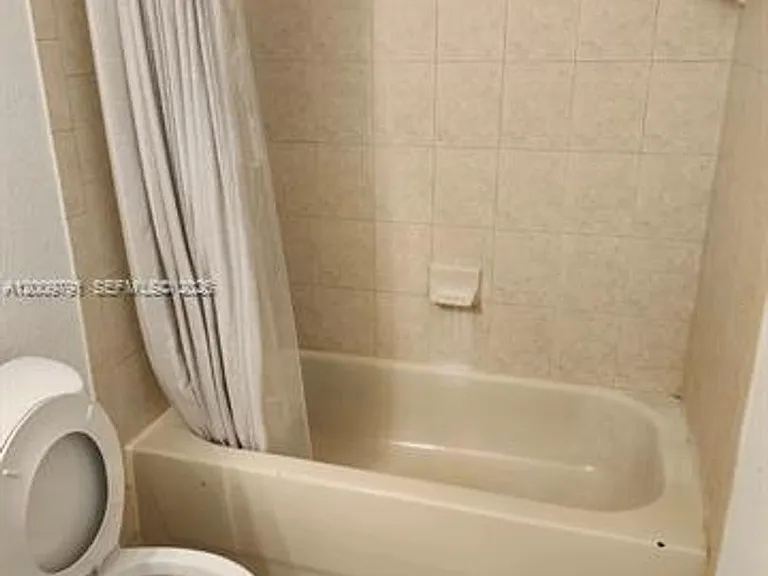 11425 NW 76th Ter #Townhouse 11425 — Photo 33