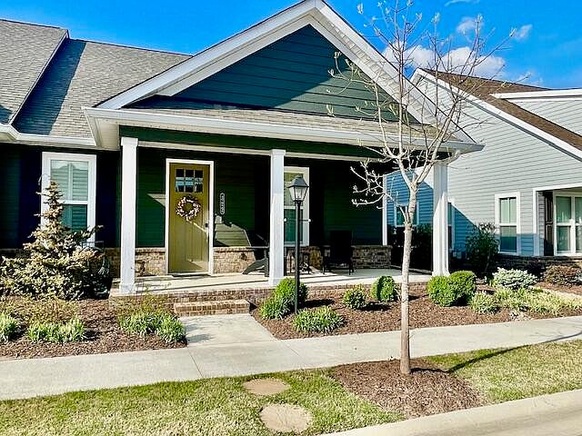 1st image of 322 Pacer Ln