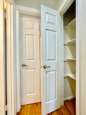 Rented by HOLTON REAL ESTATE INC. | media 24