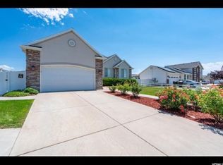 1268 N 1185 W, Clinton, UT 84015