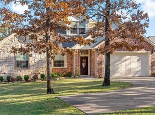 127 Avery Ln, Mabank, TX 75156