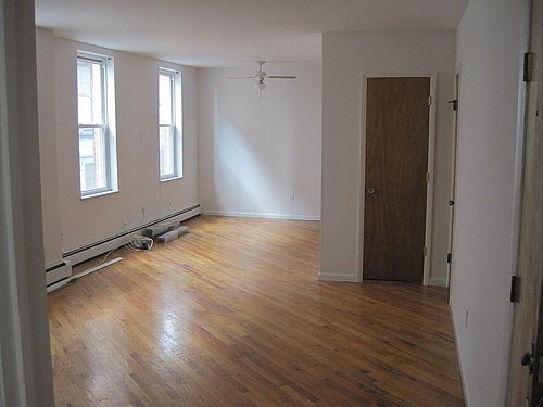 2nd image of 58 Newark St