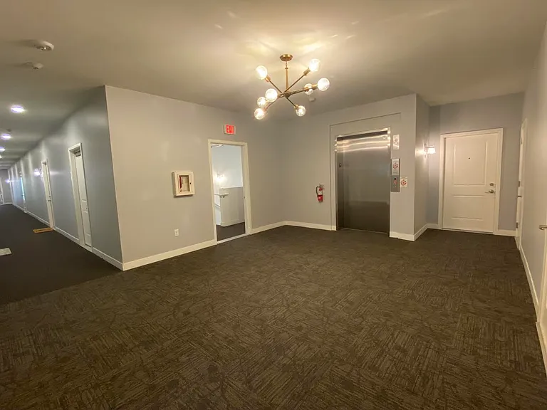 1627 McCleary Ln — Photo 17