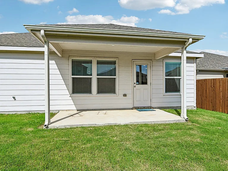 9121 Lookout Point — Photo 41