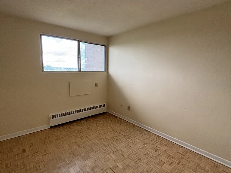 345 Laurier Ave E #706 — Photo 1