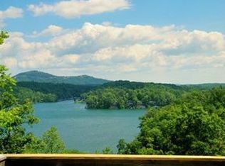 195 Laurel Ln, Lake Lure, NC 28746