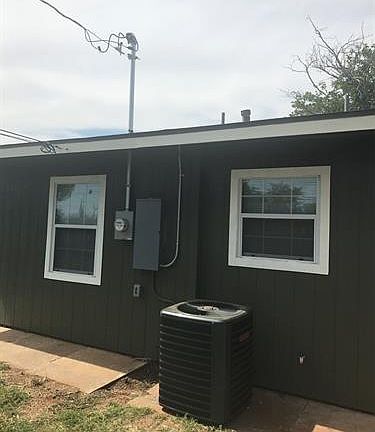3rd image of 3800 Avondale Dr