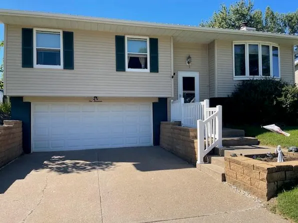 1014 Wier St, Muscatine, IA 52761