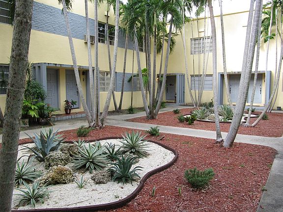 Interior landscaped courtyard