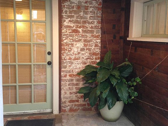 4th image of 2020 Baronne St #2