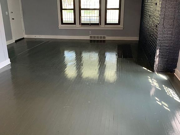 4th image of 3356 East Blvd