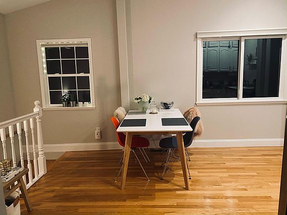 4th image of 176 Peralta Ave