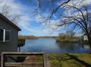 19 Pineland Ave, Worcester, MA 01604