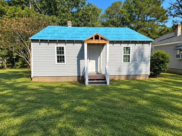 303 N Chestnut Street, Woodland, NC 27897