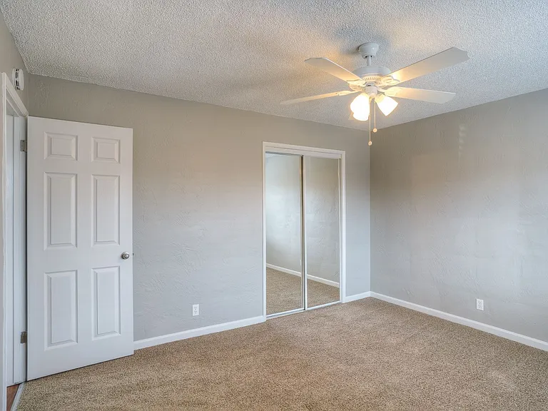 Phoenix Apartments — Photo 42