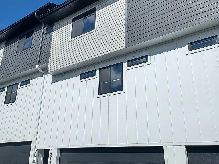 2 bedrooms = 3 story, side-by-side units
