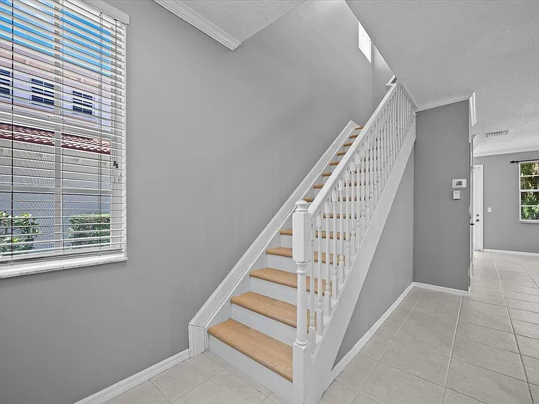 455 Pumpkin Dr — Photo 5