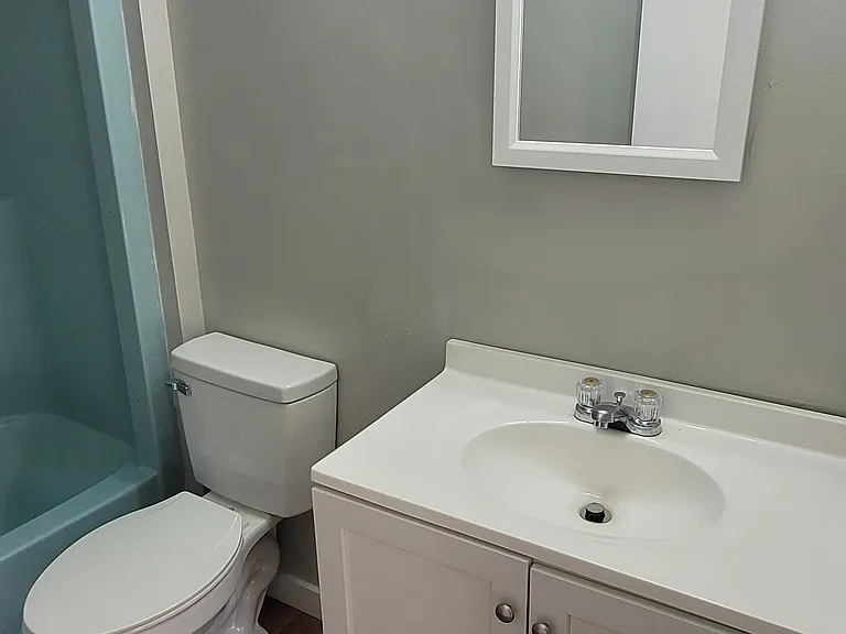 306 Larson Ct #7 — Photo 8