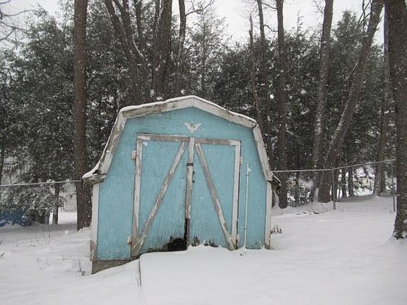 4th image of 127 Navajo St
