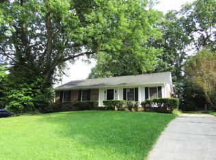 2221 Meloine Ln, Greensboro, NC 27407