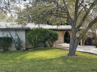 302 Ranchero Rd, Kerrville, TX 78028