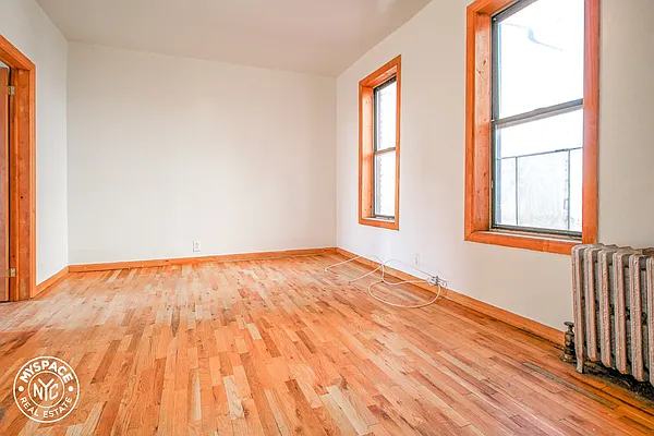 Rented by MySpaceNYC | media 14