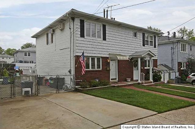 1st image of 111 Vincent Ave