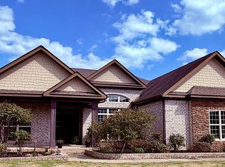 2715 Natures Trl SE, Owens Cross Roads, AL 35763